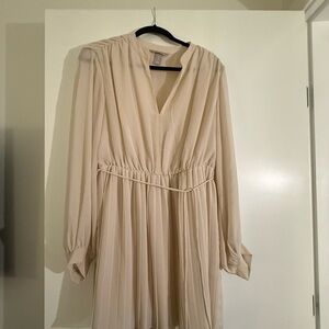 H&M Cream Long Sleeve Dress